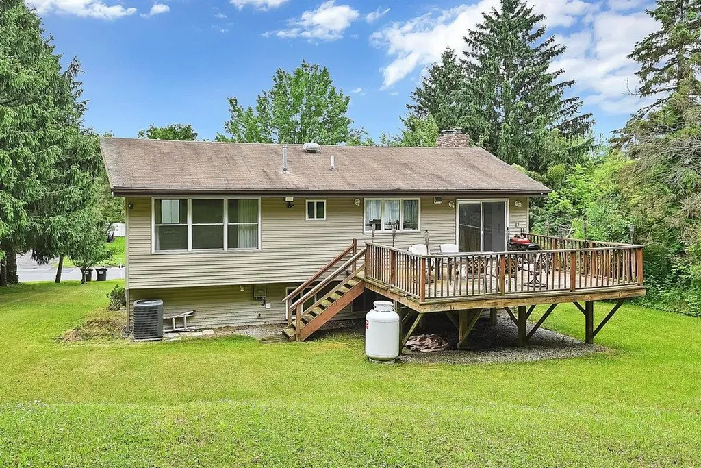 9 Laroc Road Chester NY 10918