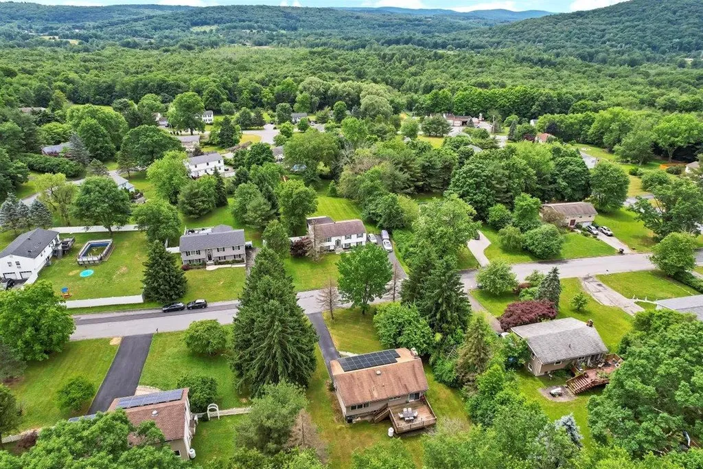 9 Laroc Road Chester NY 10918