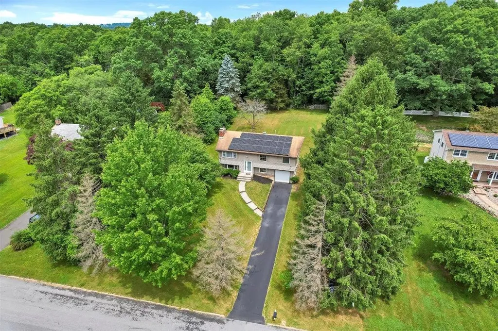 9 Laroc Road Chester NY 10918