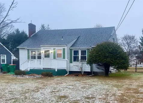 17 Rogers Place Hyde Park NY 12538