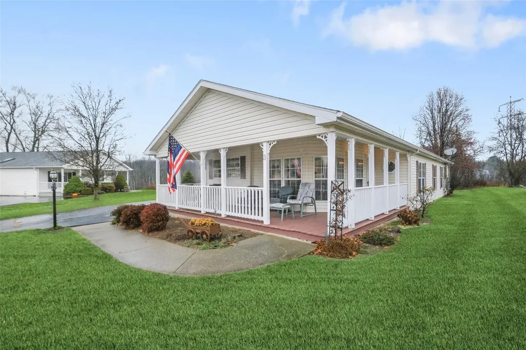 3 Palm Circle Poughkeepsie NY 12603