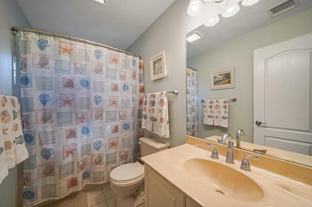 40 Independence Way Miller Place NY 11764