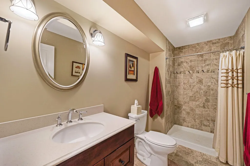 40 Independence Way Miller Place NY 11764