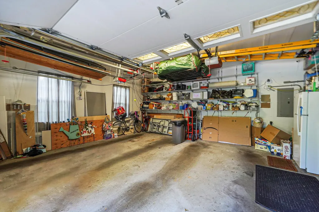 40 Independence Way Miller Place NY 11764