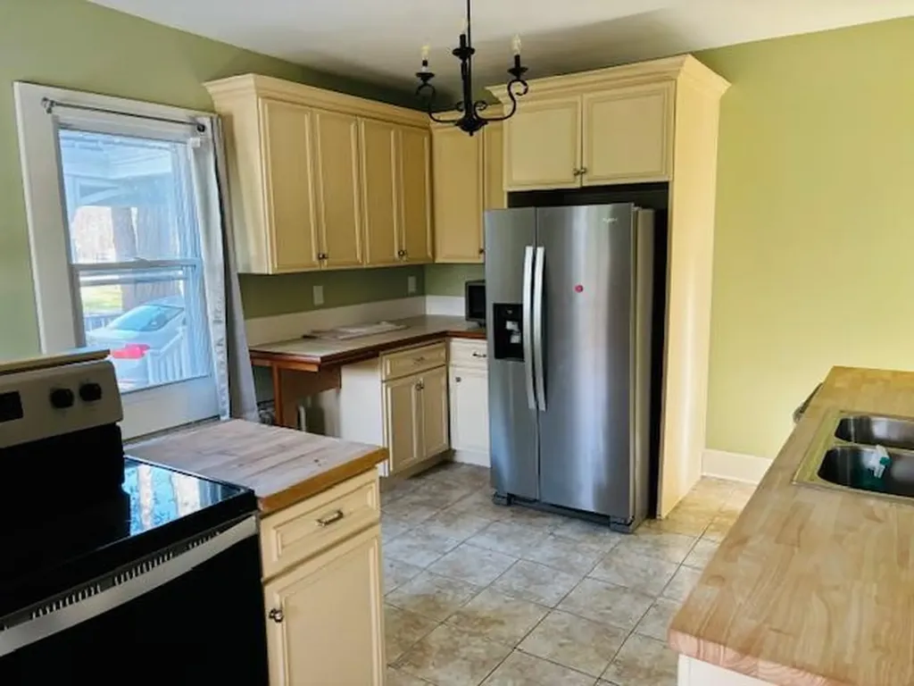 23 Pine Street Pine Plains NY 12567