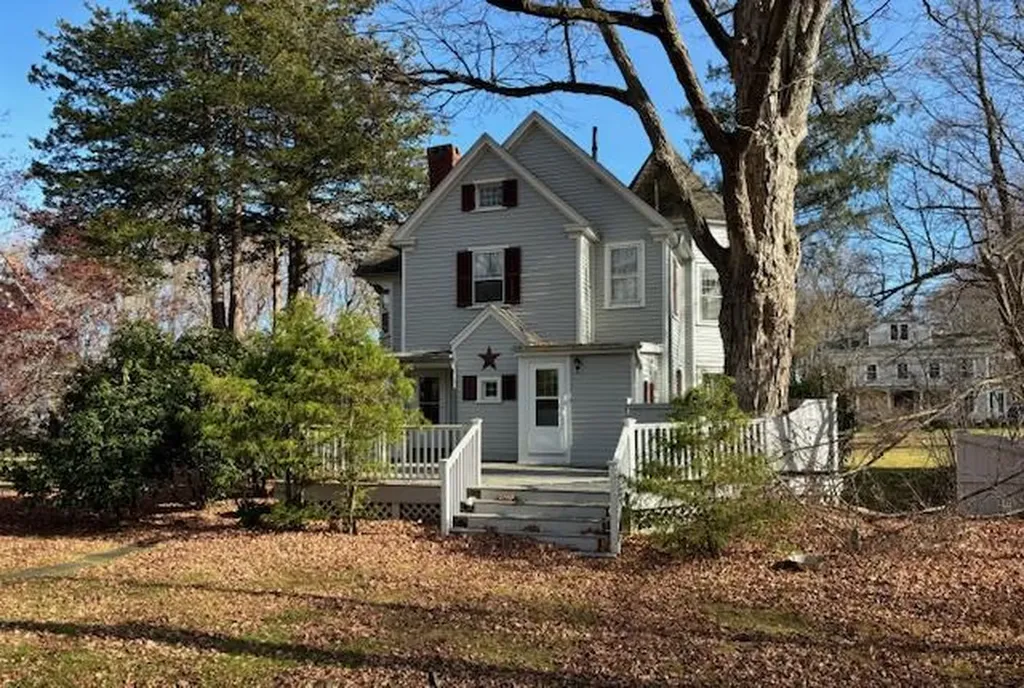 23 Pine Street Pine Plains NY 12567