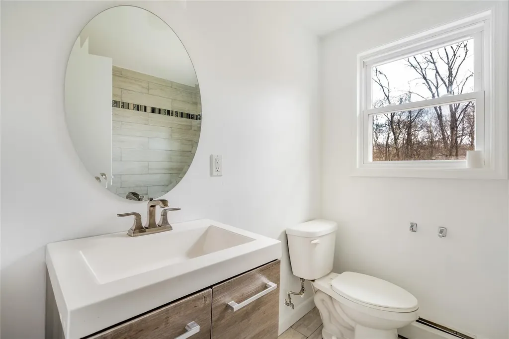 31 Kings Drive Wallkill NY 12589