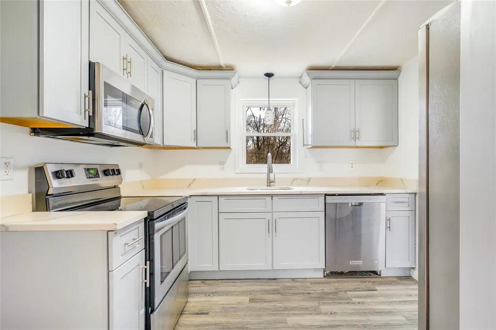 31 Kings Drive Wallkill NY 12589