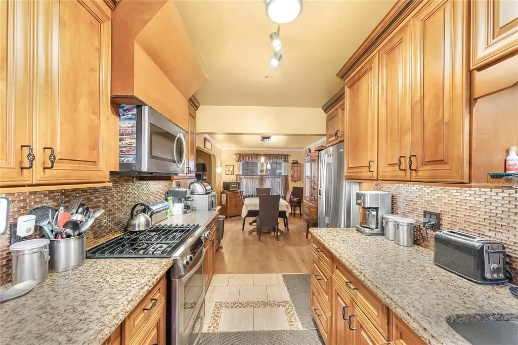 97 Greenvale Avenue Yonkers NY 10703