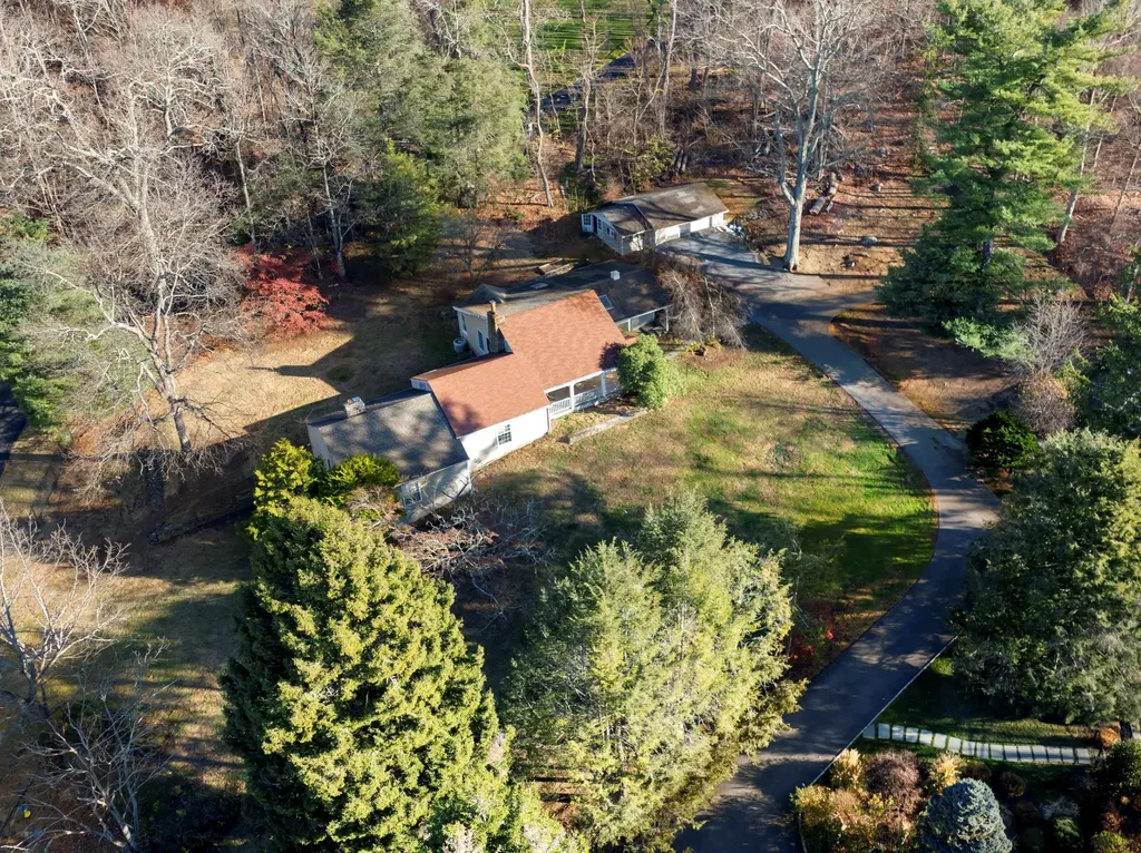 20 High Meadows Road Mount Kisco NY 10549
