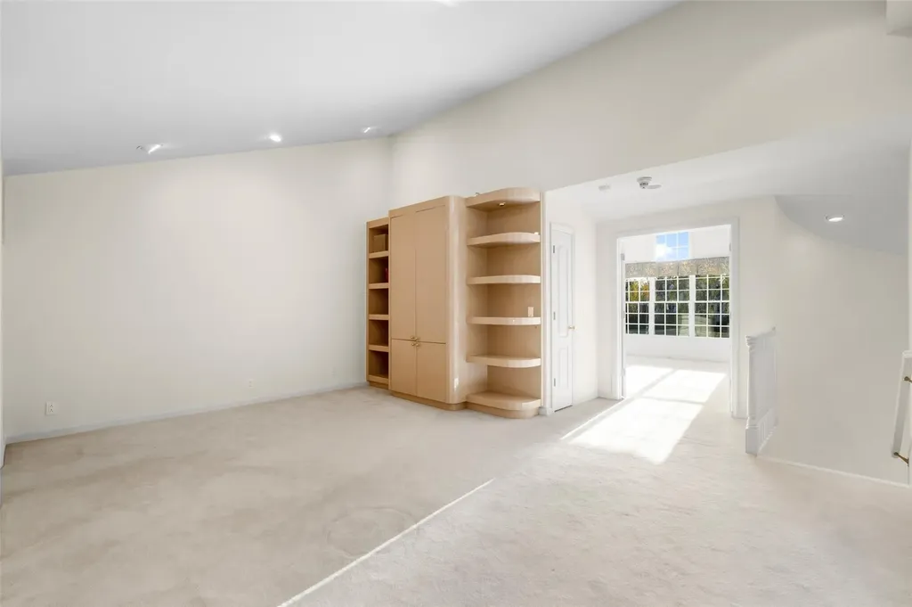 12 Doral Greens Drive E Rye Brook NY 10573