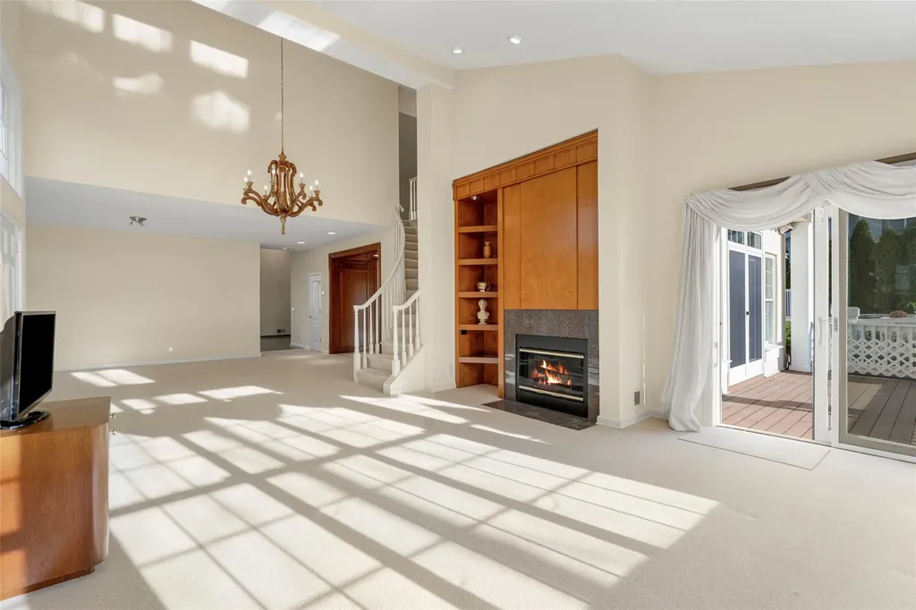12 Doral Greens Drive E Rye Brook NY 10573