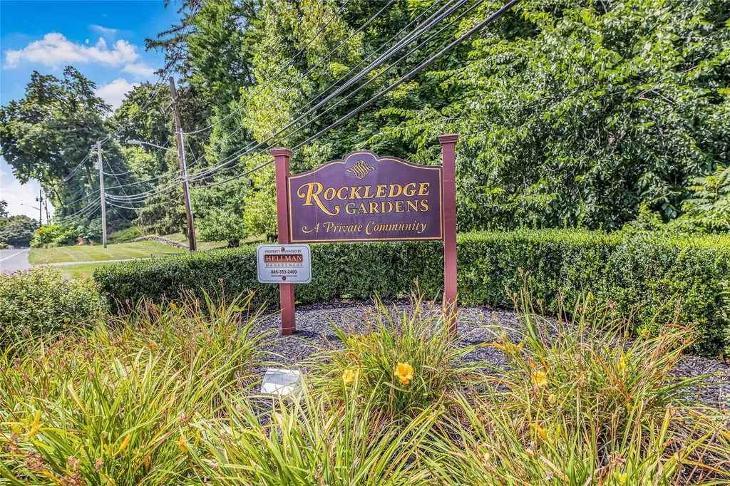 15 Rockledge Drive Suffern NY 10901