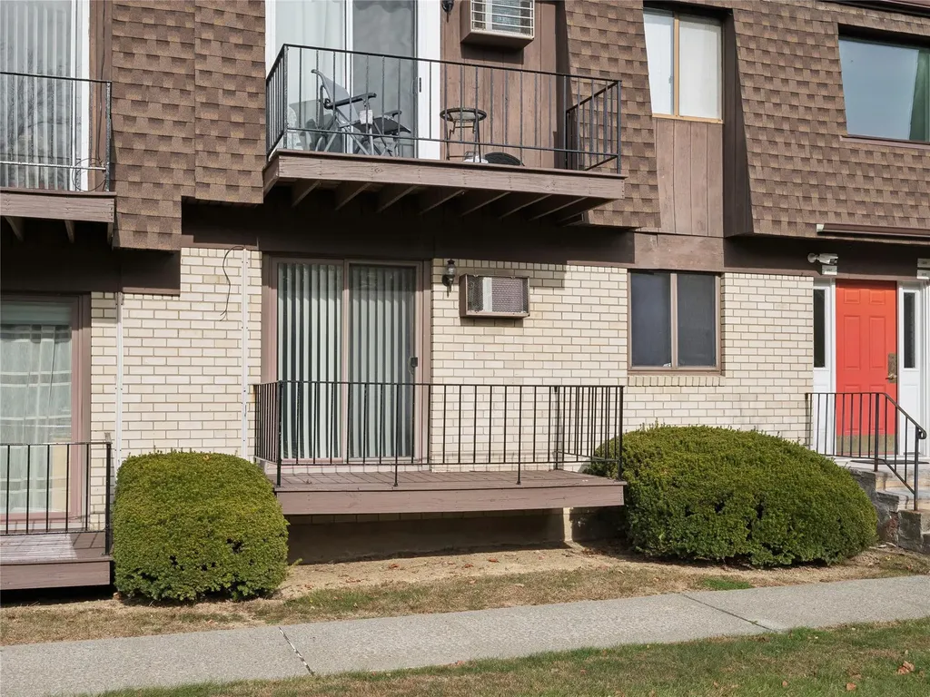 1207 Cherry Hill Drive Poughkeepsie NY 12603