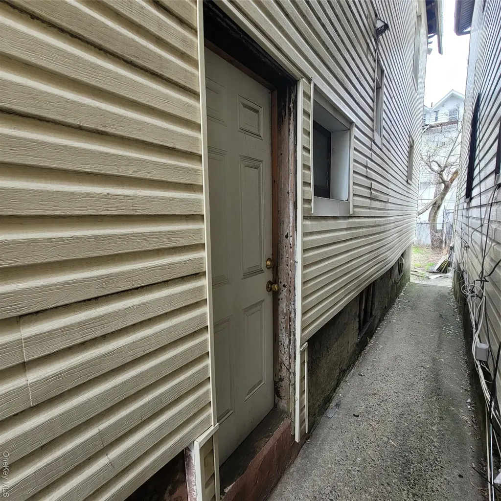 437 S 5th Avenue Mount Vernon NY 10550