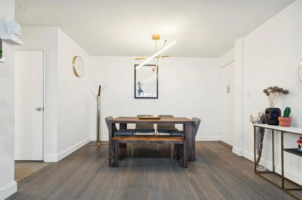6495 Broadway Bronx NY 10471