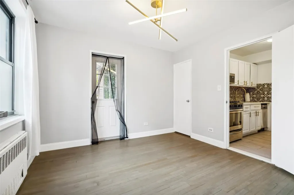 6495 Broadway Bronx NY 10471
