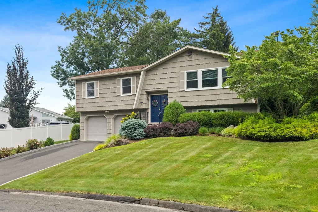 27 Stubbe Drive Stony Point NY 10980
