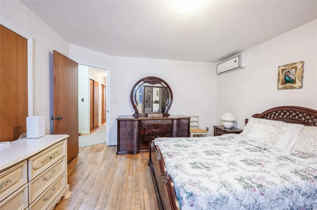 1650 Paulding Avenue Bronx NY 10462
