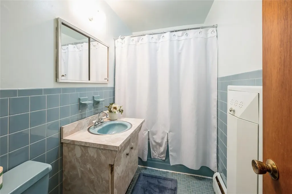 1650 Paulding Avenue Bronx NY 10462