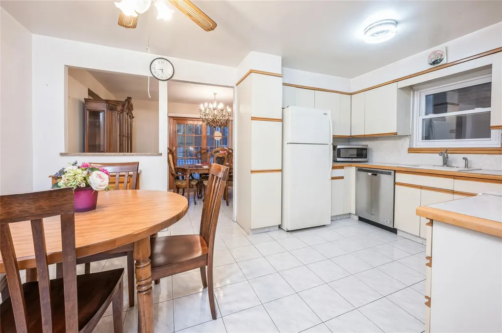 1650 Paulding Avenue Bronx NY 10462