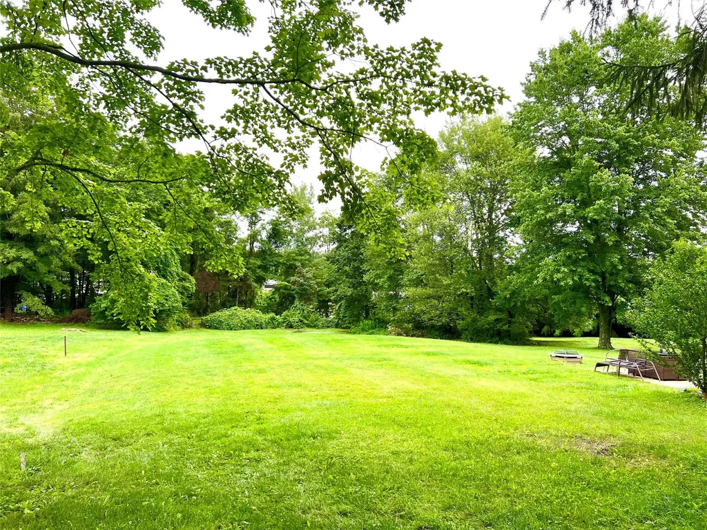279 Buckshollow Road Mahopac NY 10541