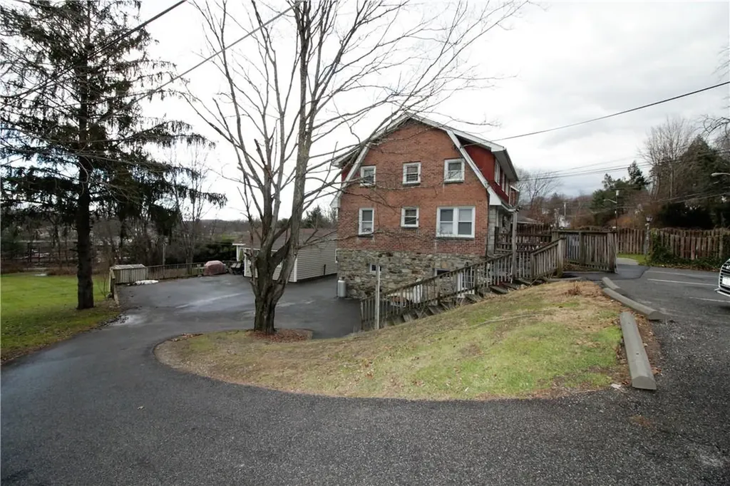 279 Buckshollow Road Mahopac NY 10541