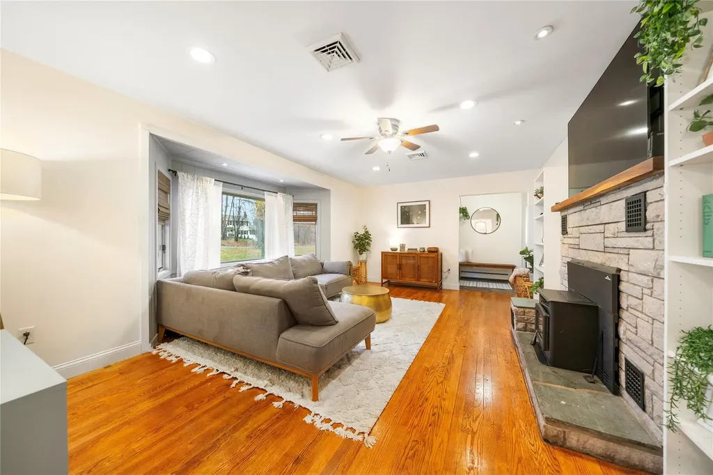 13 Little Collabar Road Montgomery NY 12549