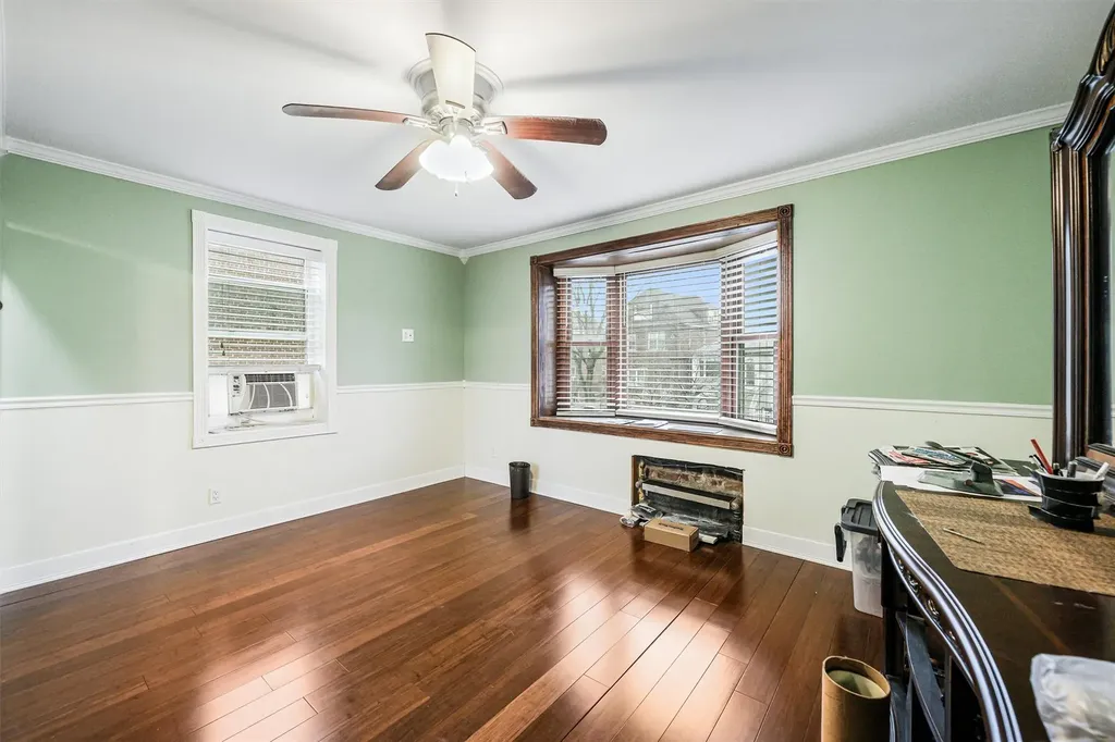 1634 Research Avenue Bronx NY 10465