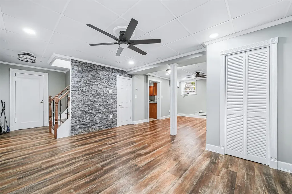 1634 Research Avenue Bronx NY 10465