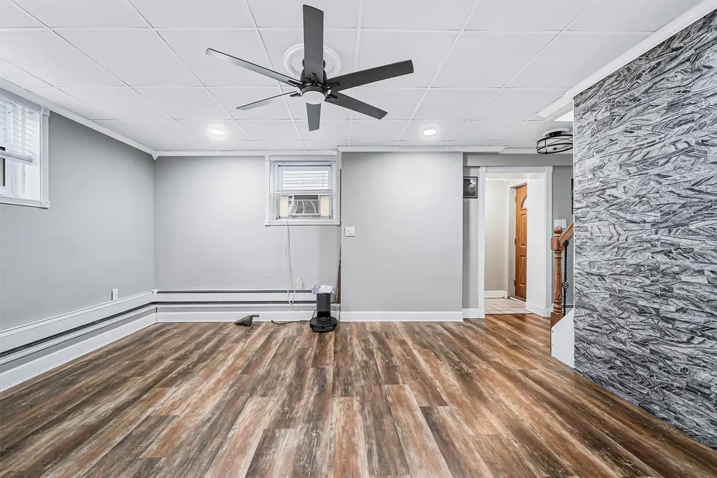 1634 Research Avenue Bronx NY 10465