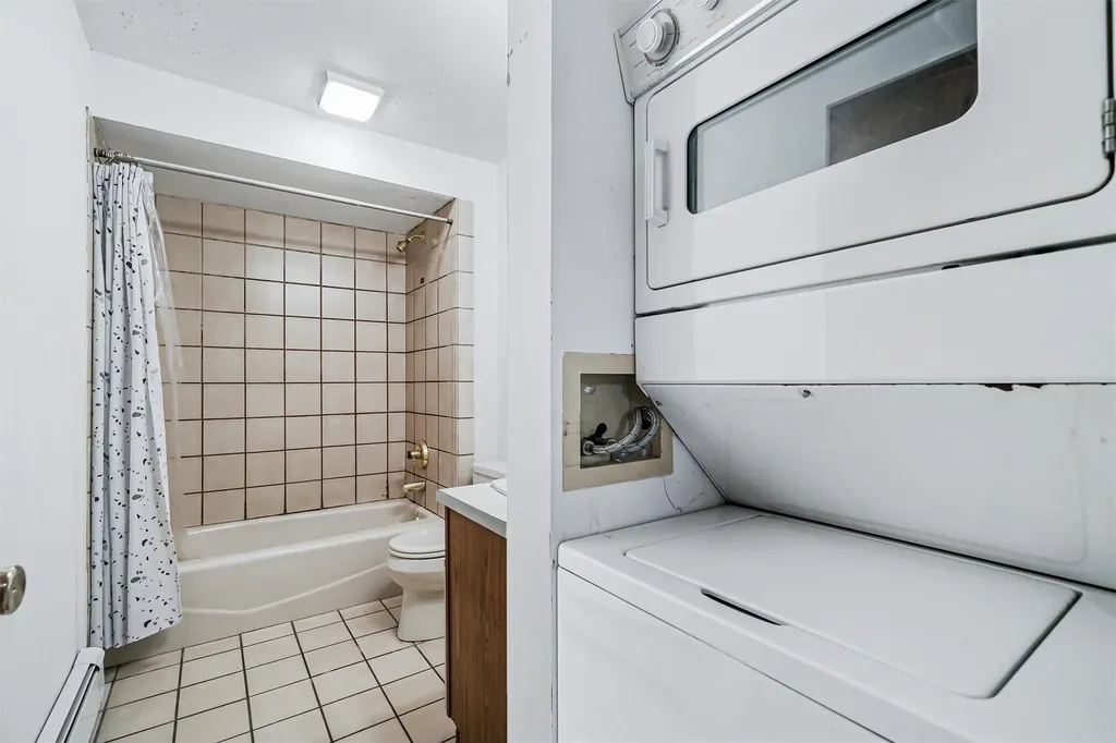 1634 Research Avenue Bronx NY 10465