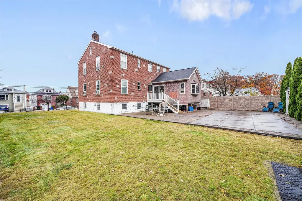 1634 Research Avenue Bronx NY 10465