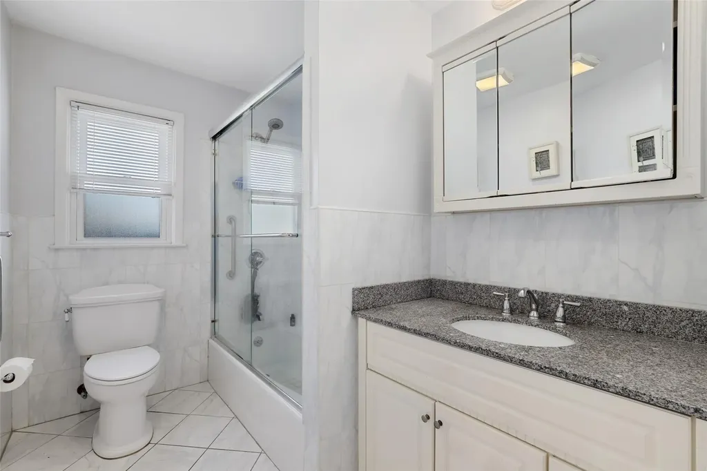 13 Baylor Circle White Plains NY 10605