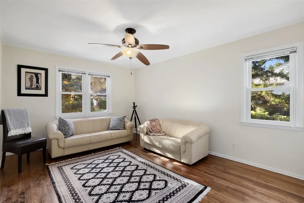 13 Baylor Circle White Plains NY 10605