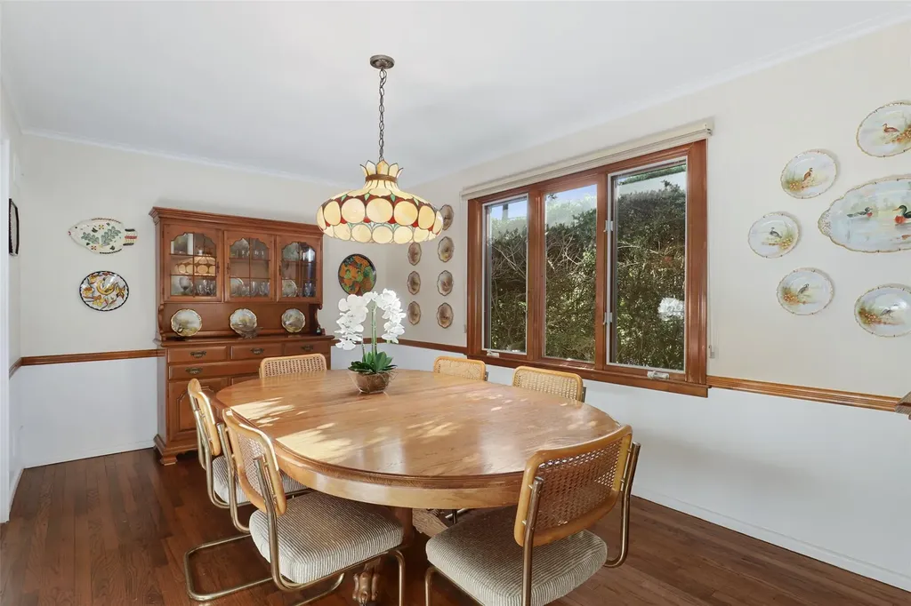 13 Baylor Circle White Plains NY 10605