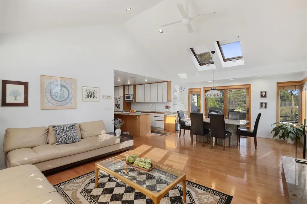13 Baylor Circle White Plains NY 10605