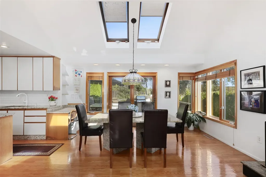 13 Baylor Circle White Plains NY 10605
