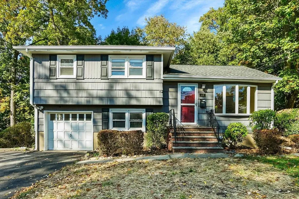 44 Maplewood Boulevard Suffern NY 10901