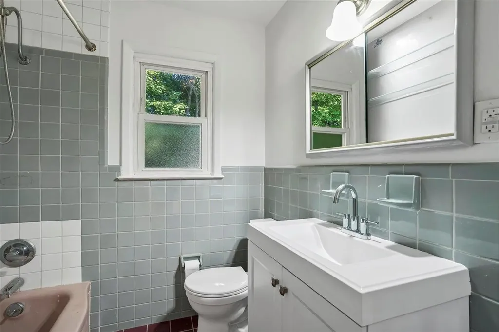 44 Maplewood Boulevard Suffern NY 10901