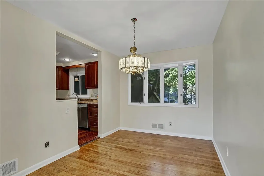 44 Maplewood Boulevard Suffern NY 10901