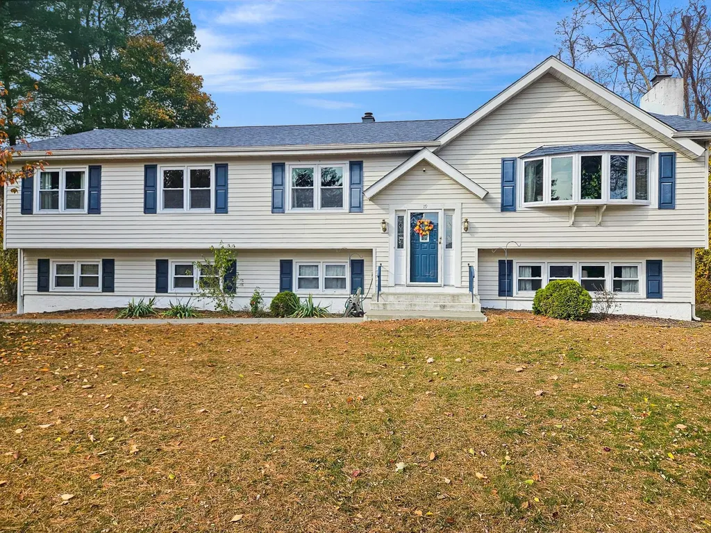 19 Gold Road Poughkeepsie NY 12603