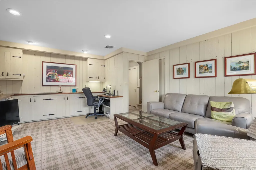 18 Redcoat Lane Waccabuc NY 10597