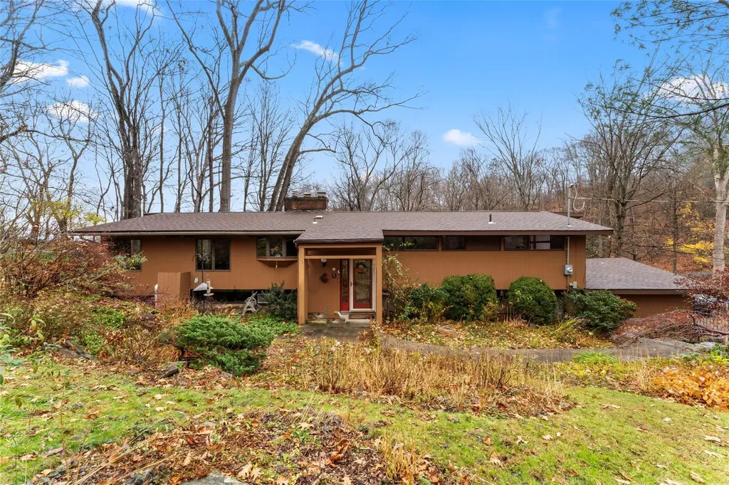 7 Out Post Road Katonah NY 10536