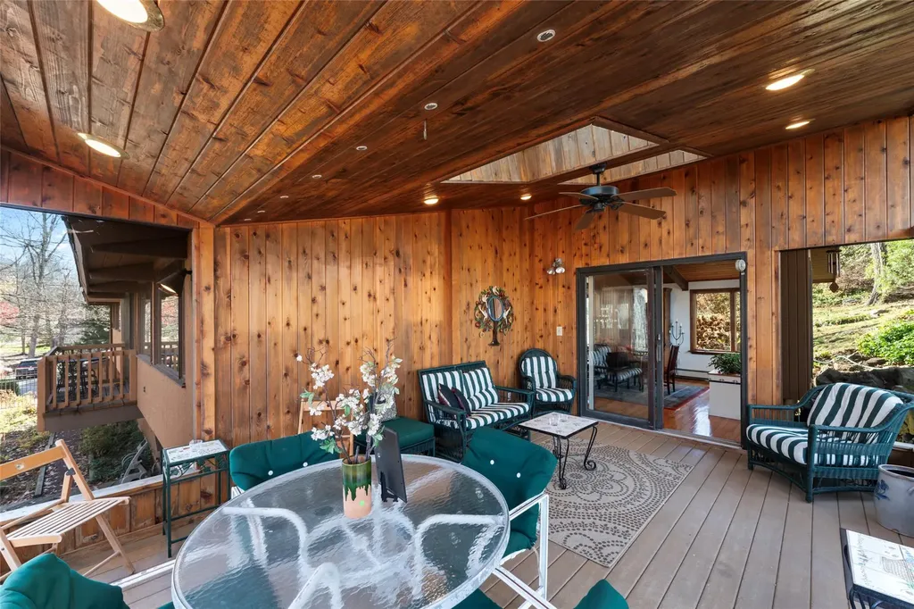 7 Out Post Road Katonah NY 10536