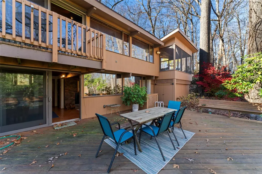 7 Out Post Road Katonah NY 10536