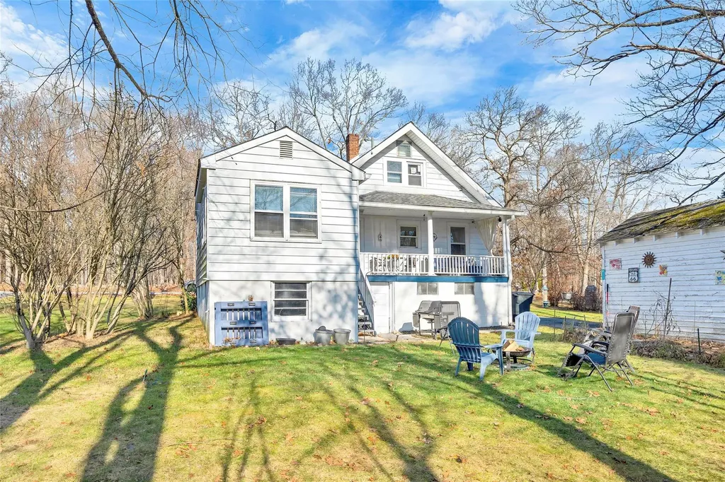 330 Round Lake Terrace Monroe NY 10950