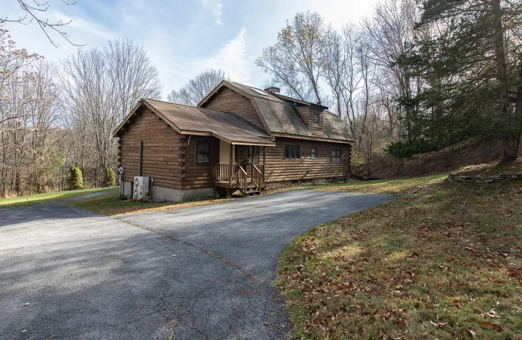 224 Cardinal Road Hyde Park NY 12538