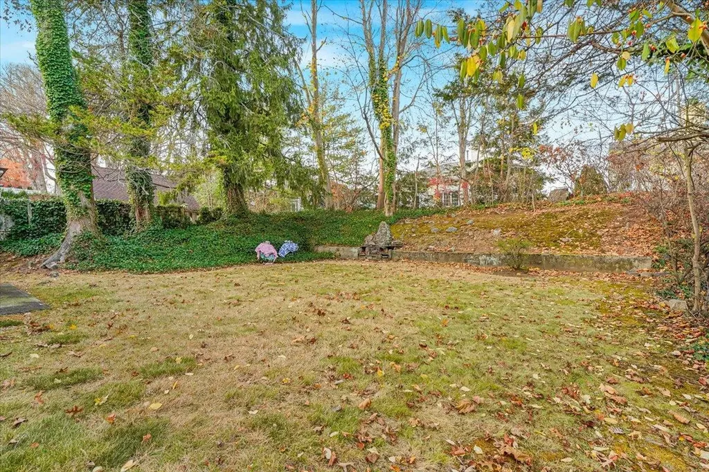 40 Maryton Road White Plains NY 10603