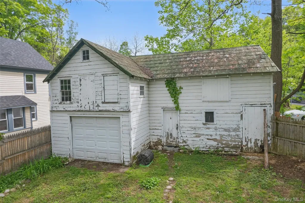 3604 State Route 52 Pine Bush NY 12566
